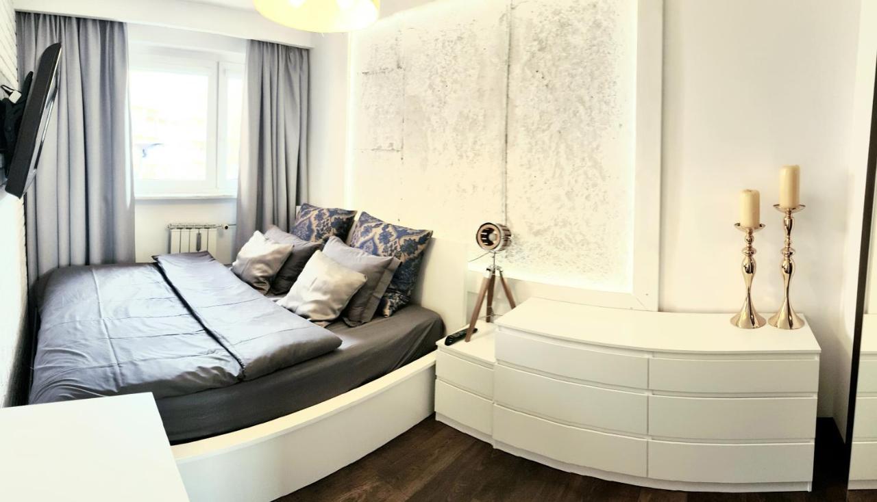 Apartament Modrzewskiego กรูจอนตส์ ภายนอก รูปภาพ