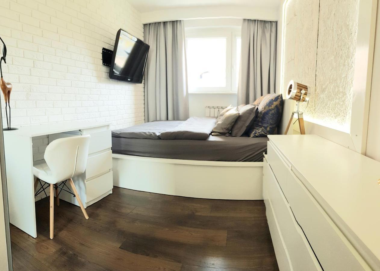 Apartament Modrzewskiego กรูจอนตส์ ภายนอก รูปภาพ